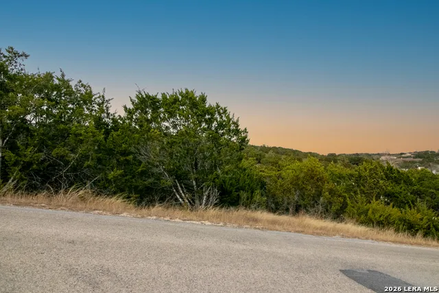197 NW Hills Dr Kerrville, TX 78028