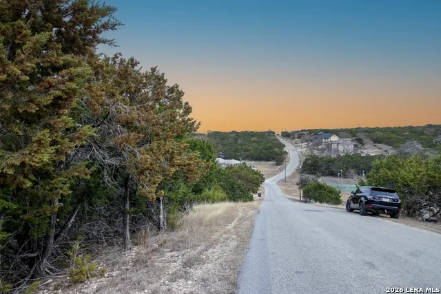 197 NW Hills Dr Kerrville, TX 78028
