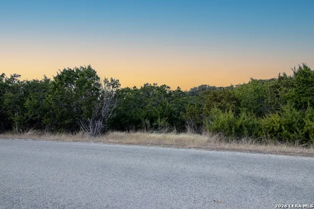 197 NW Hills Dr Kerrville, TX 78028