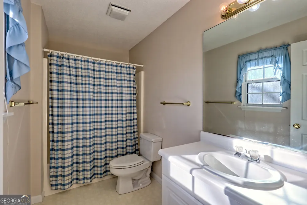 170 White ST Dillard, GA 30537