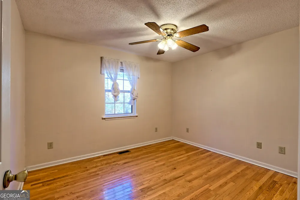 170 White ST Dillard, GA 30537