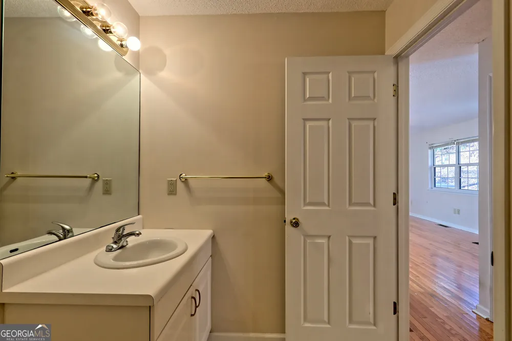 170 White ST Dillard, GA 30537