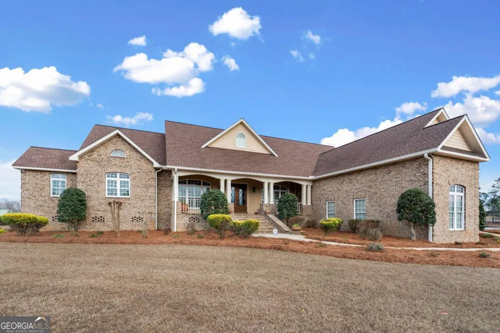 42 Claxton RD Hazlehurst, GA 31539