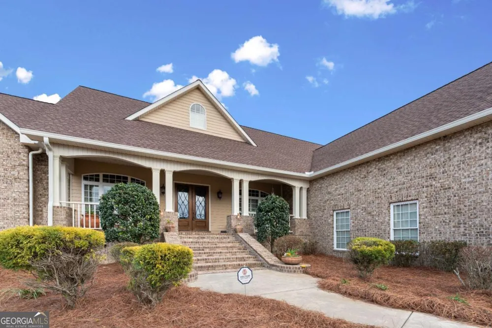 42 Claxton RD Hazlehurst, GA 31539