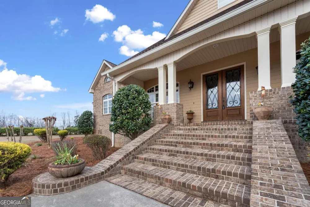 42 Claxton RD Hazlehurst, GA 31539