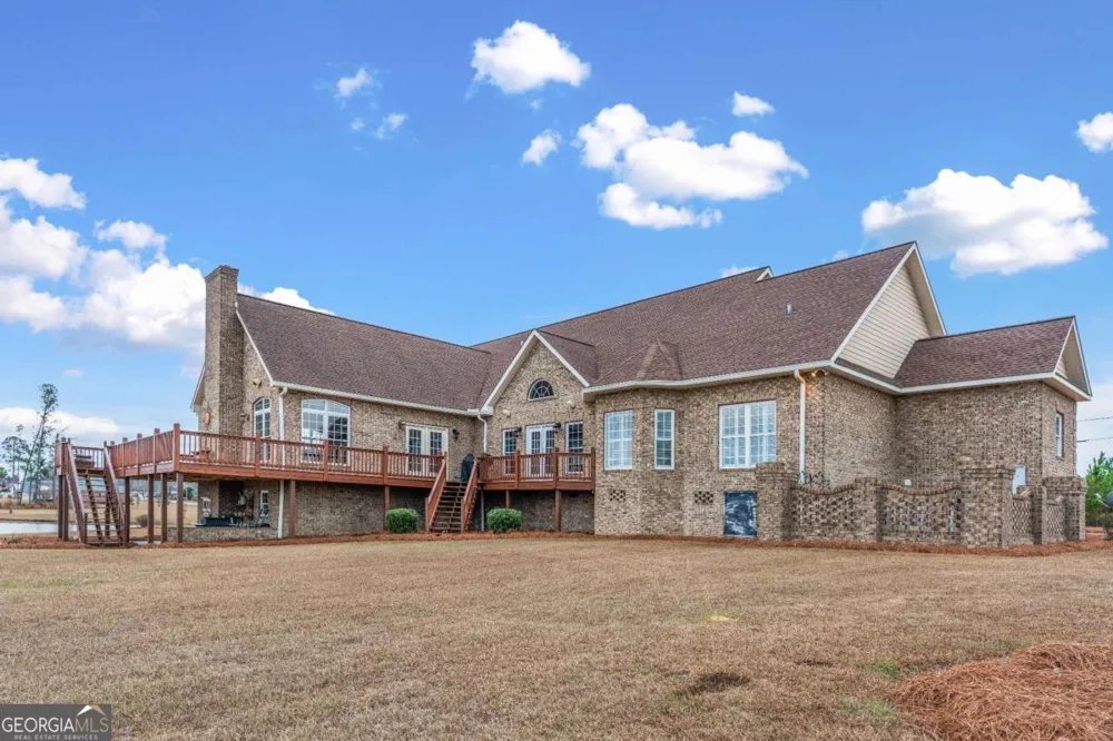 42 Claxton RD Hazlehurst, GA 31539