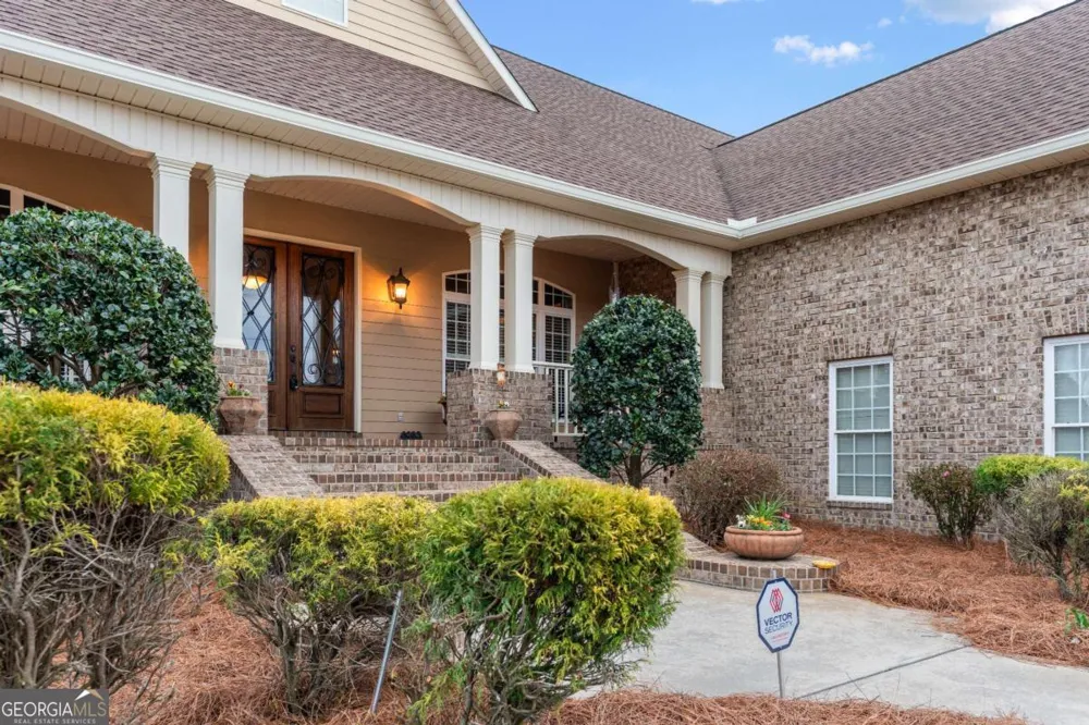 42 Claxton RD Hazlehurst, GA 31539