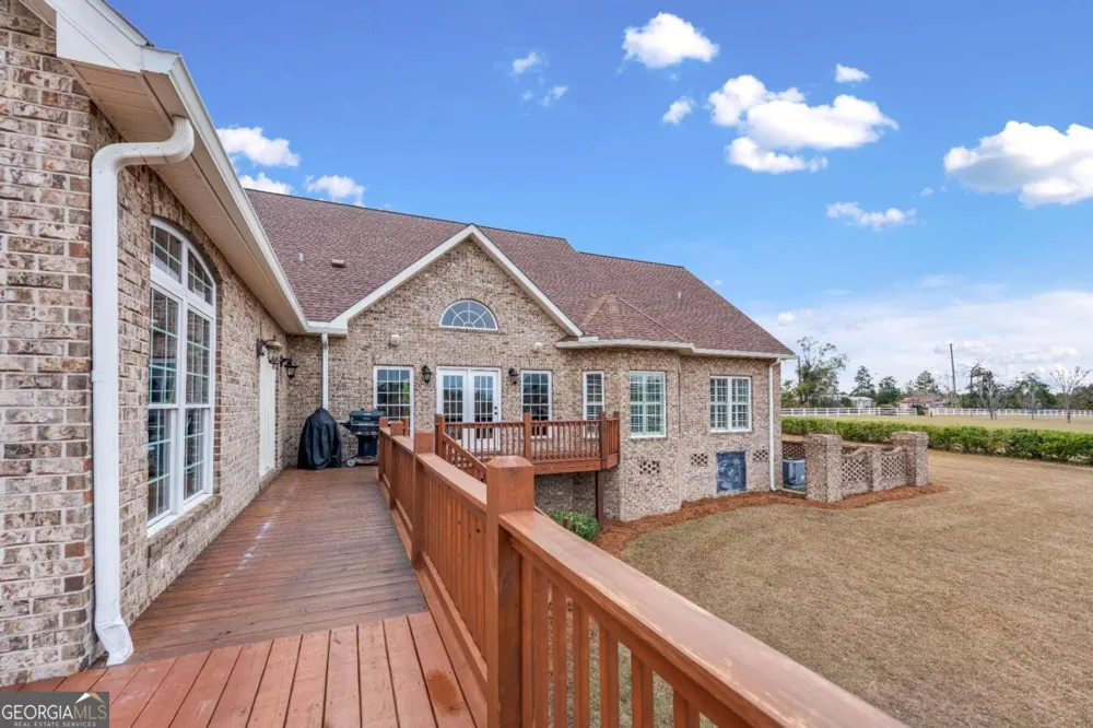 42 Claxton RD Hazlehurst, GA 31539