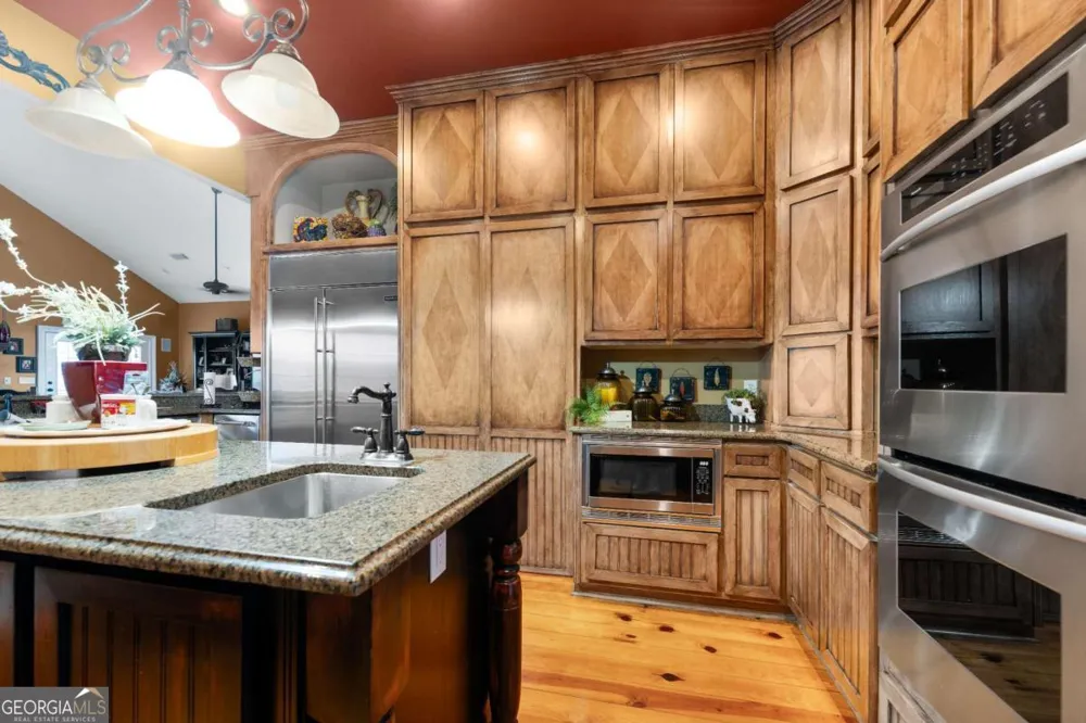 42 Claxton RD Hazlehurst, GA 31539