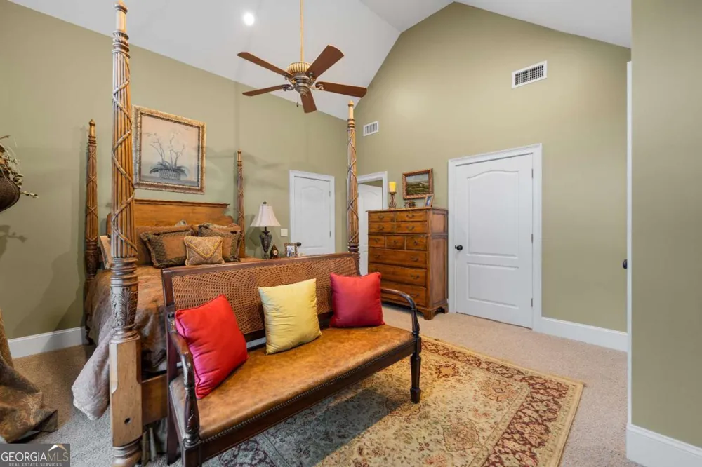 42 Claxton RD Hazlehurst, GA 31539