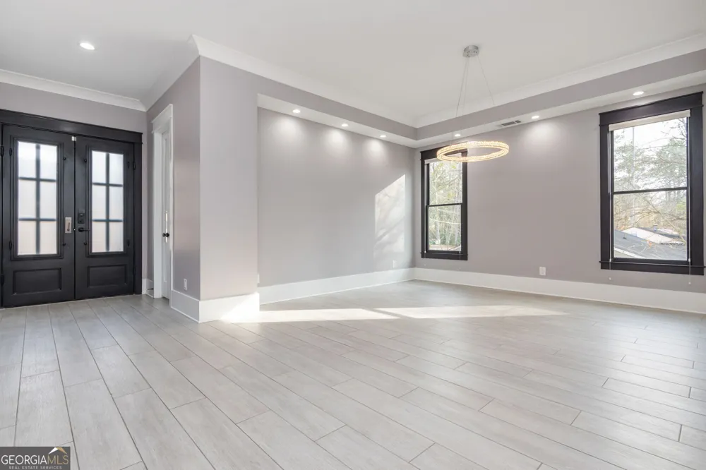 2804 Skyland DR NE Brookhaven, GA 30341