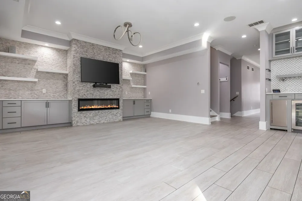 2804 Skyland DR NE Brookhaven, GA 30341