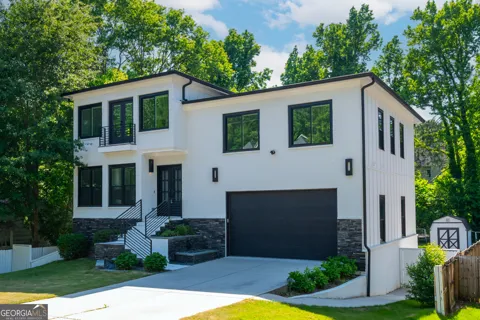 2804 Skyland DR NE