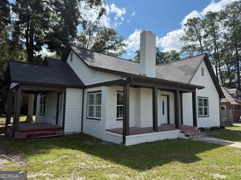 213 Fair ST Baxley, GA 31513