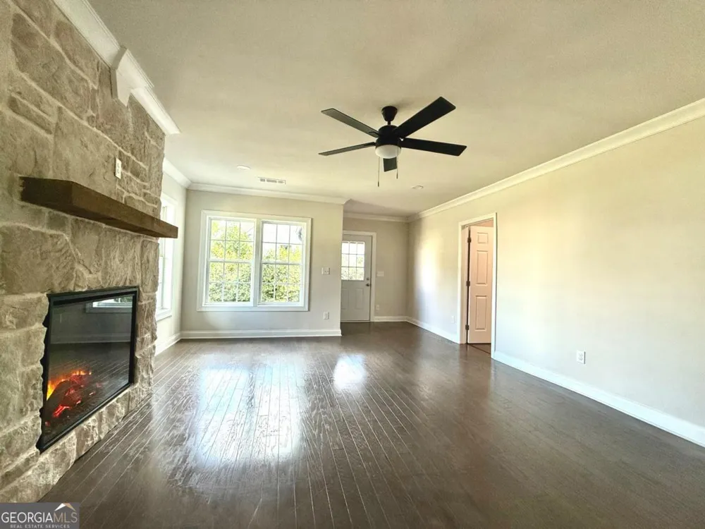 213 Fair ST Baxley, GA 31513
