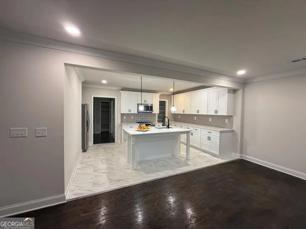 213 Fair ST Baxley, GA 31513