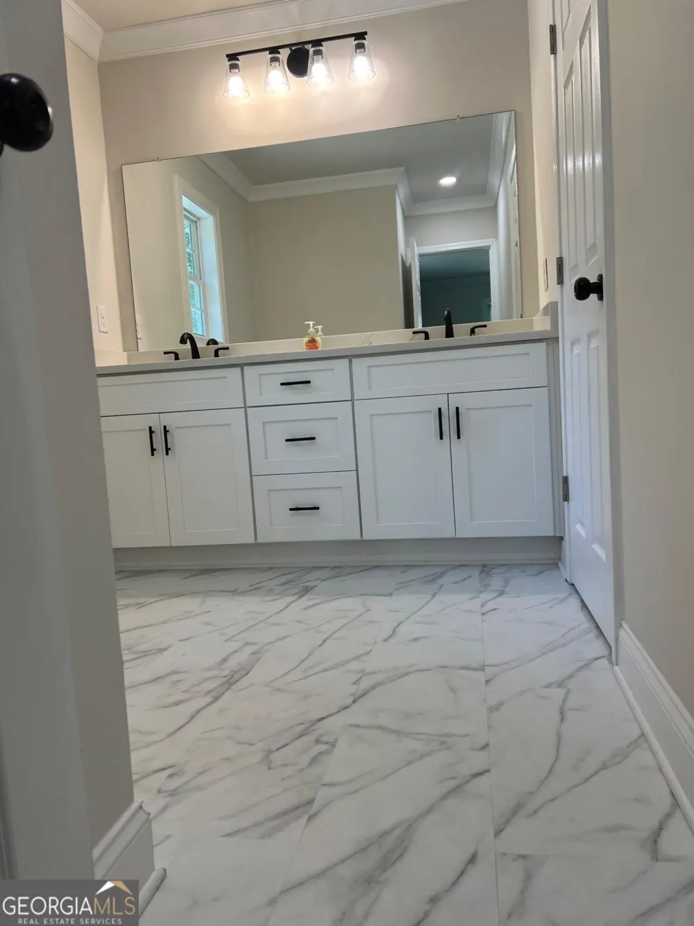213 Fair ST Baxley, GA 31513