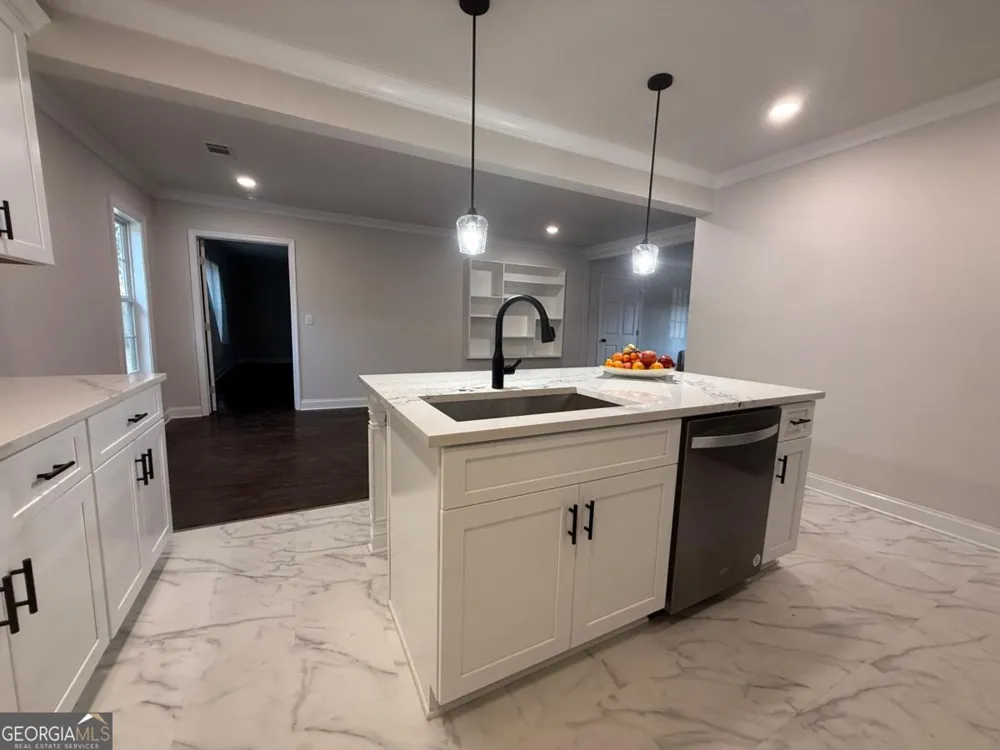 213 Fair ST Baxley, GA 31513
