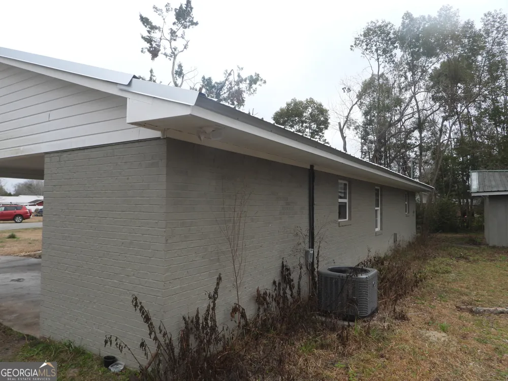 121 Beaver DR Blackshear, GA 31516