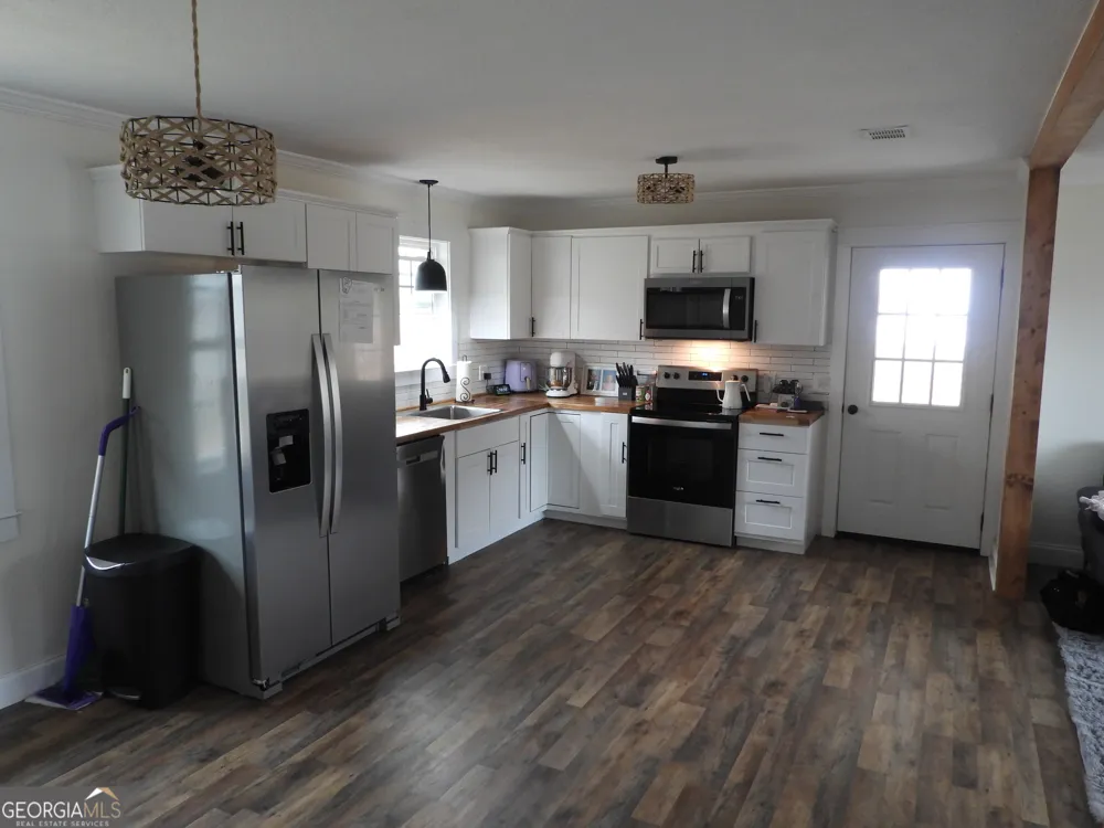 121 Beaver DR Blackshear, GA 31516