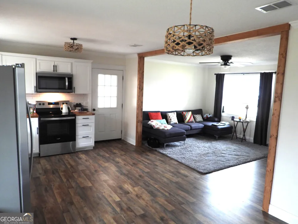 121 Beaver DR Blackshear, GA 31516