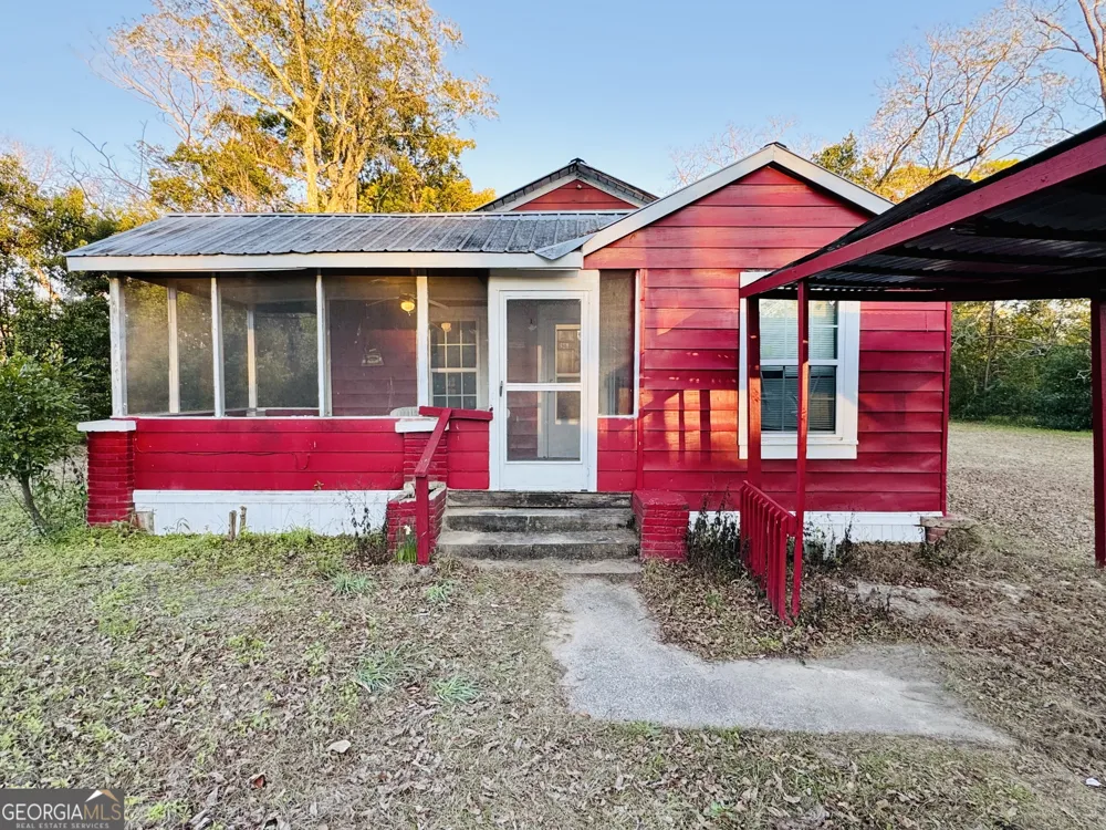 507 S Poplar ST Adel, GA 31620