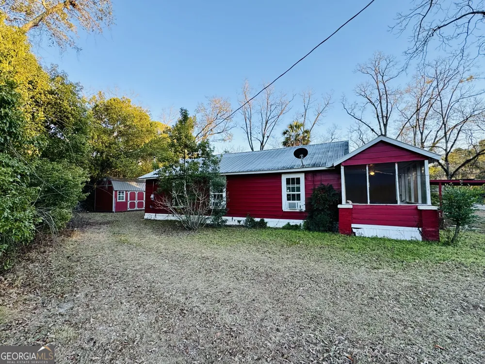 507 S Poplar ST Adel, GA 31620