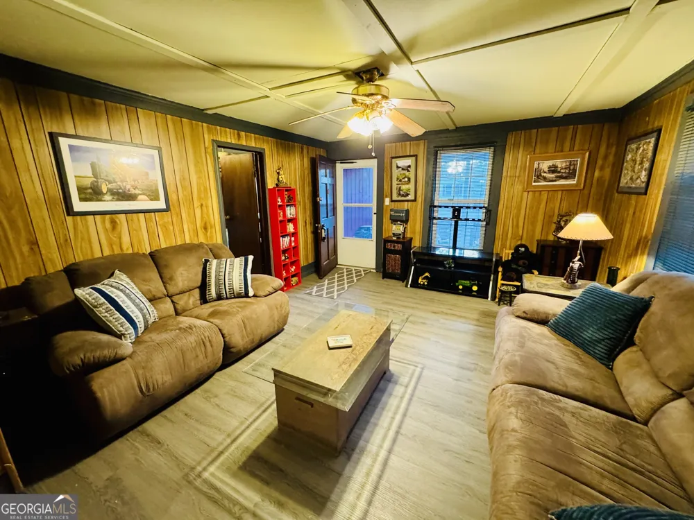 507 S Poplar ST Adel, GA 31620