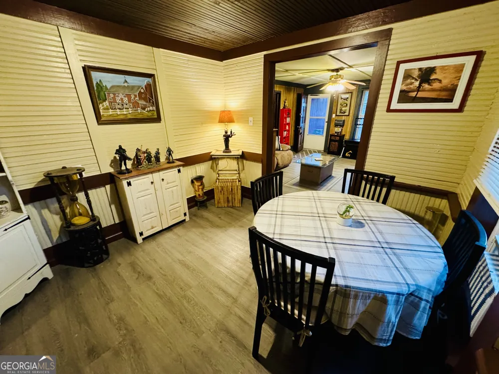 507 S Poplar ST Adel, GA 31620