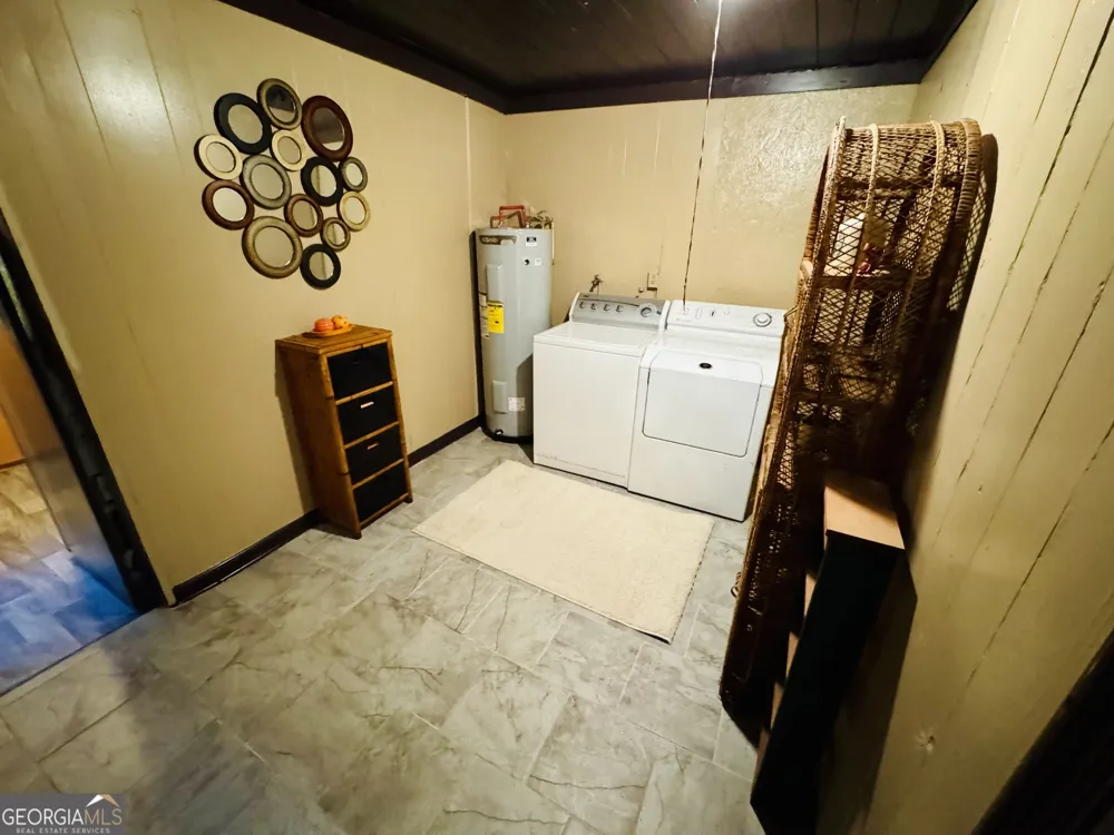 507 S Poplar ST Adel, GA 31620
