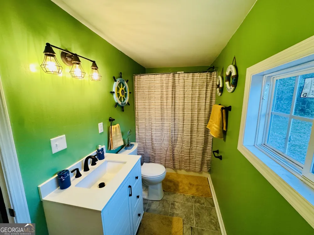 507 S Poplar ST Adel, GA 31620