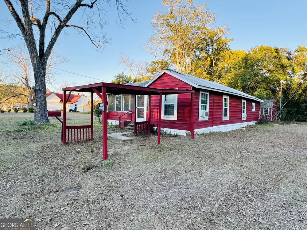 507 S Poplar ST Adel, GA 31620