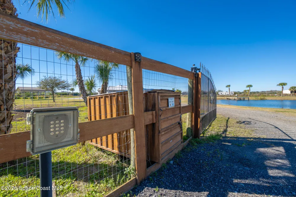 3440 Hammock Road Mims, FL 32754