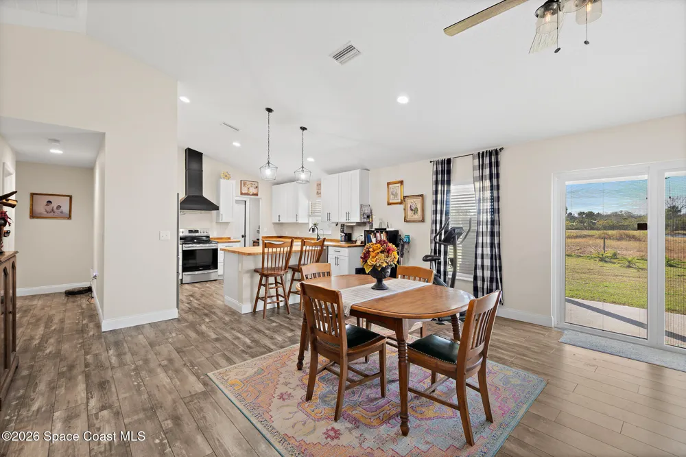 3440 Hammock Road Mims, FL 32754