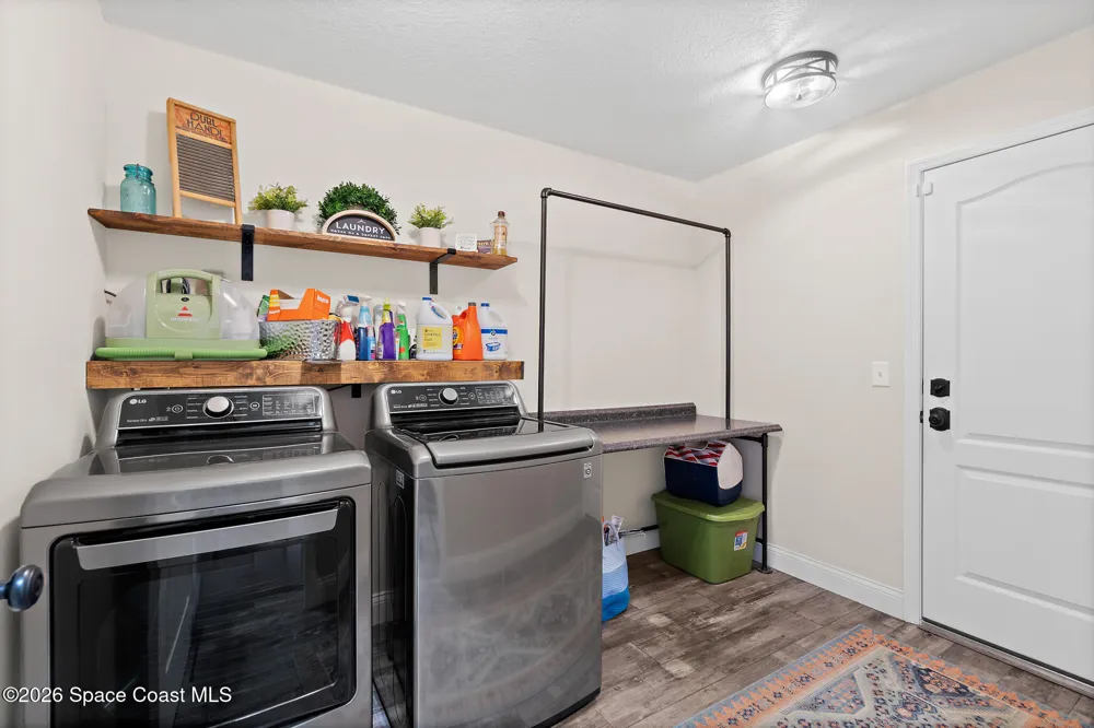 3440 Hammock Road Mims, FL 32754
