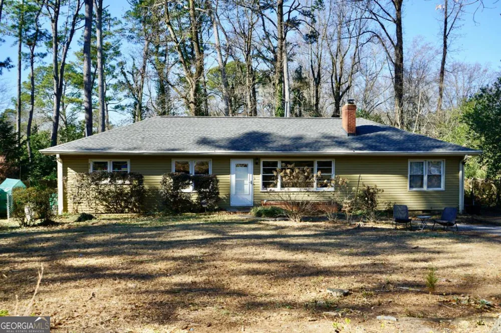 953 Forrest Boulevard