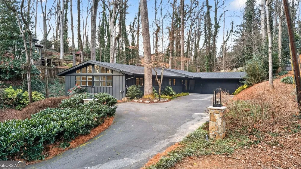 550 Forest Hills Drive