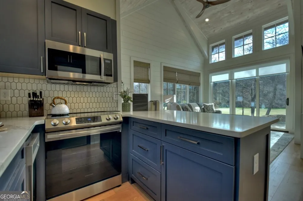 400 Old Toccoa Farm LOOP Mineral Bluff, GA 30559