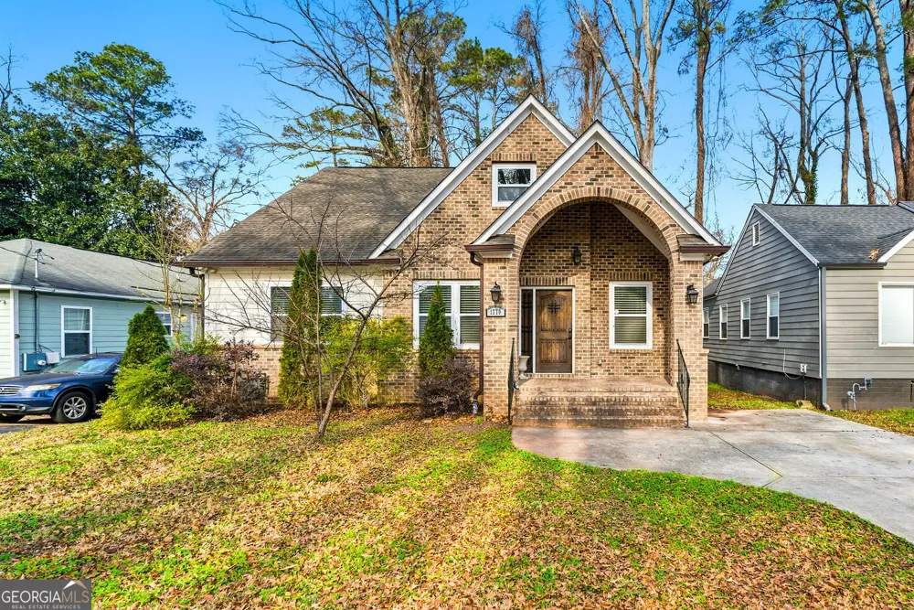 1779 Olympian Way SW