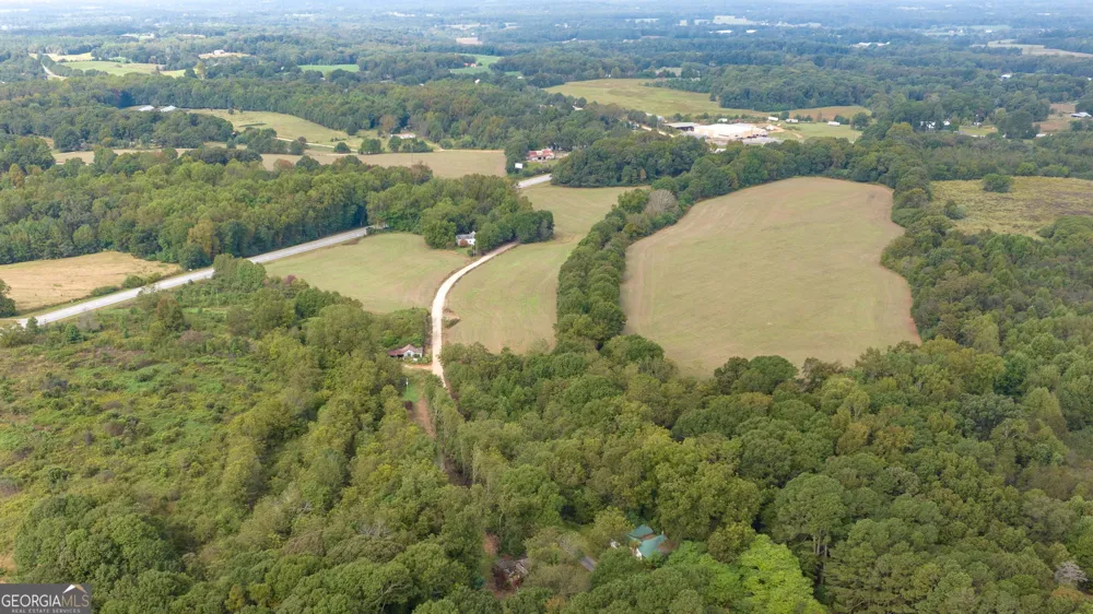 120 Hunnicutt CIR Canon, GA 30520