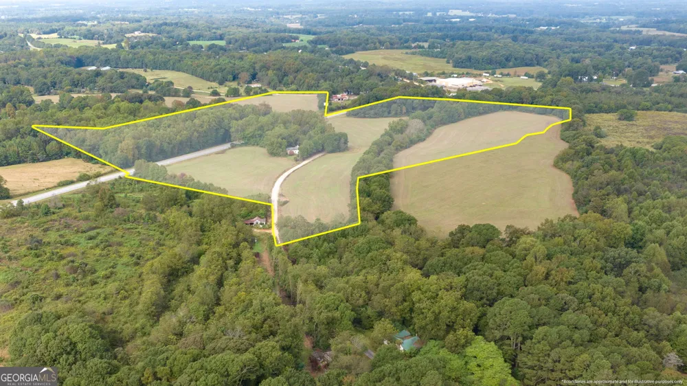 120 Hunnicutt CIR Canon, GA 30520