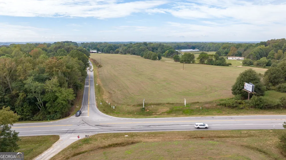 120 Hunnicutt CIR Canon, GA 30520