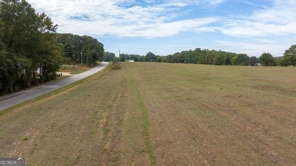 120 Hunnicutt CIR Canon, GA 30520