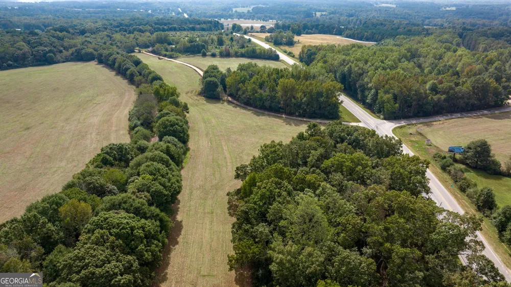 120 Hunnicutt CIR Canon, GA 30520