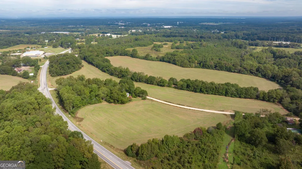 120 Hunnicutt CIR Canon, GA 30520