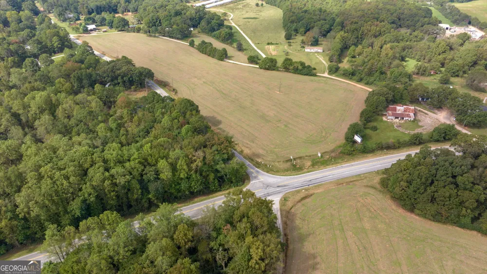 120 Hunnicutt CIR Canon, GA 30520