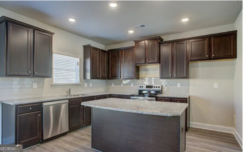 151 Cherokee Rose DR Jackson, GA 30233