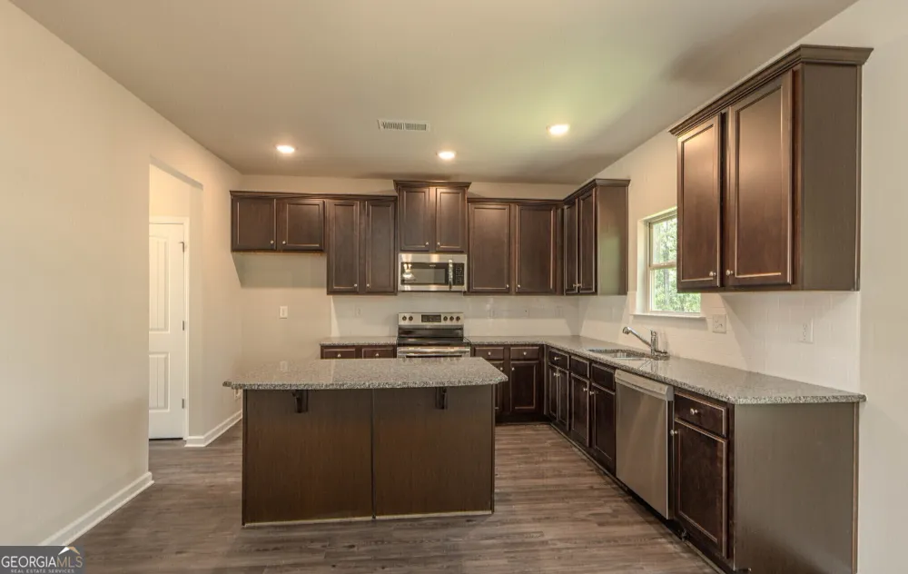 151 Cherokee Rose DR Jackson, GA 30233