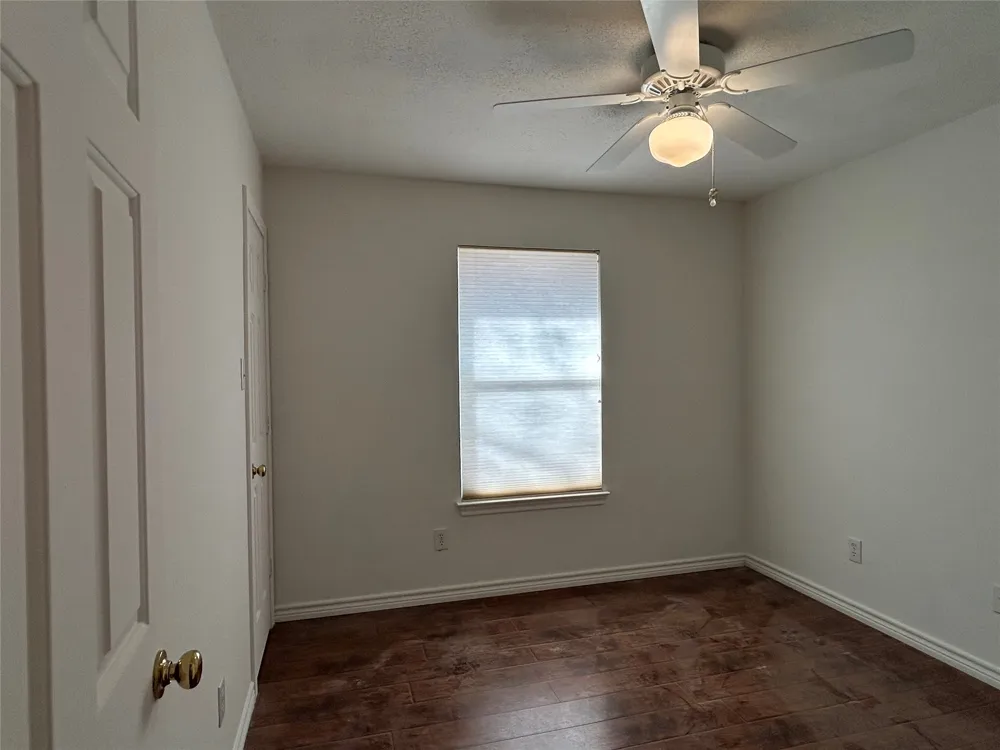 12065 Forest Glen Lane Balch Springs, TX 75180