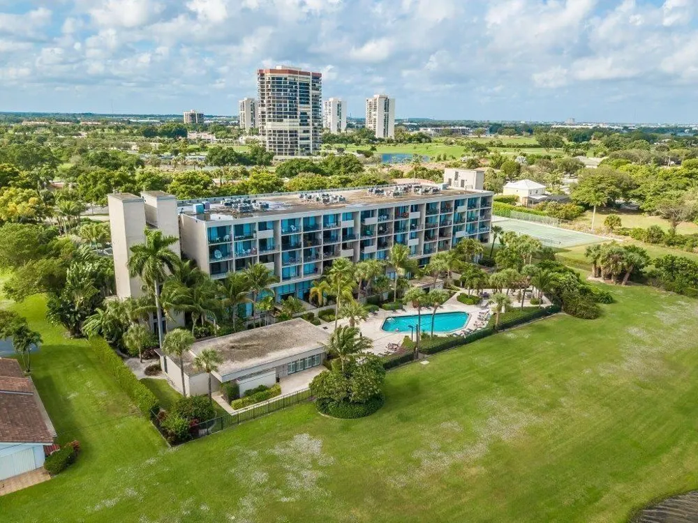 1830 Embassy Drive #604